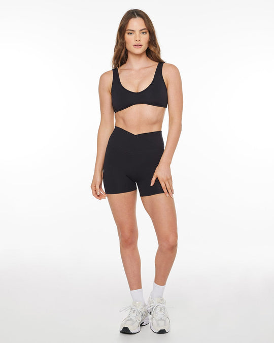 Serenity Crossover Shorts 4" | Black