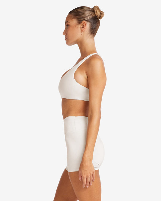 Serenity Motion Crop | Crema