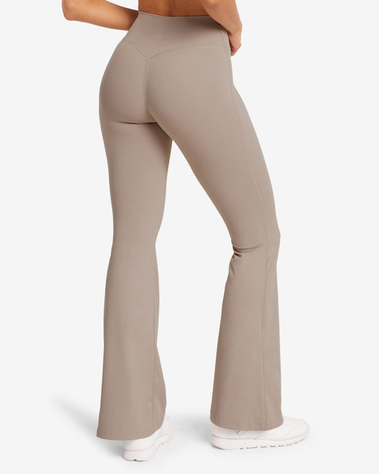 Form Invisible Scrunch Flare Leggings | Latte