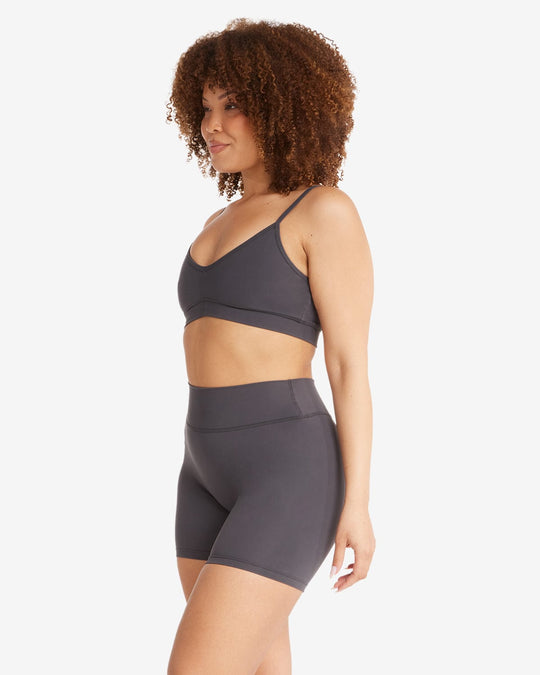 Form Chloe Crop | Charcoal