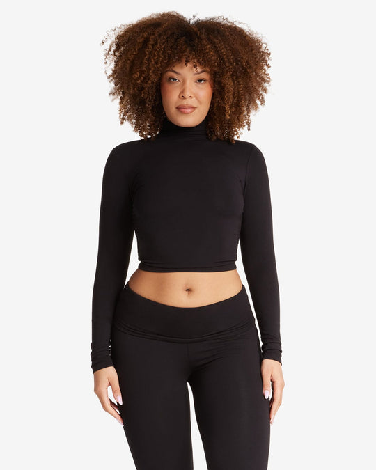 IM Long Sleeve Turtle Neck Top | Black