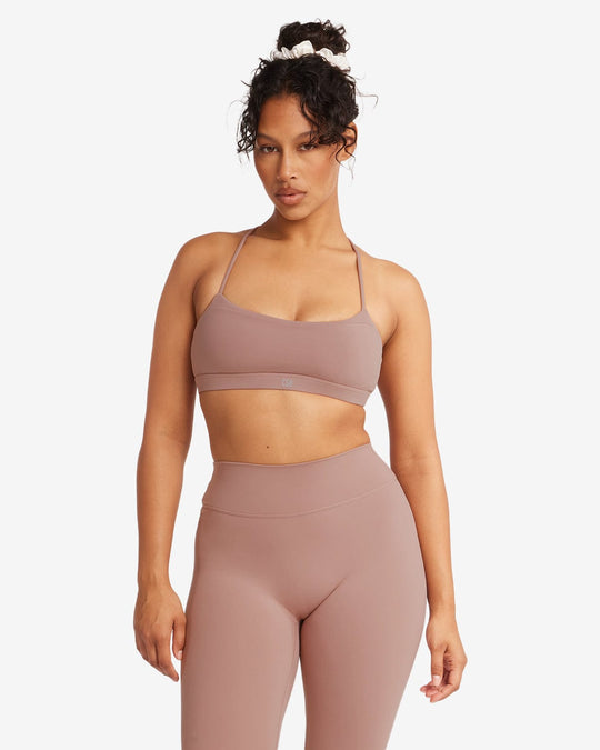 Form Gia Crop | Walnut