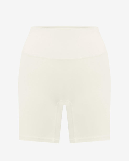 Fade Scrunch Shorts 6" | Vanilla