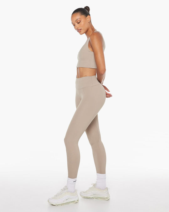 Freedom Scrunch Leggings | Almond