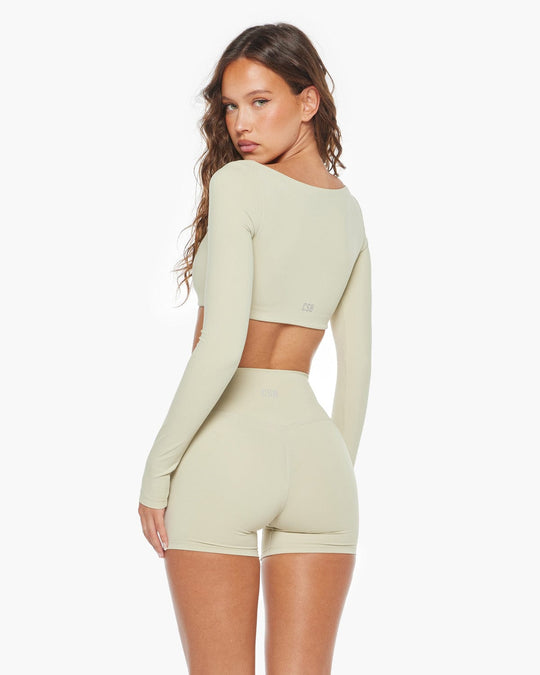 Freedom Scoop Long Sleeve Crop | Chai