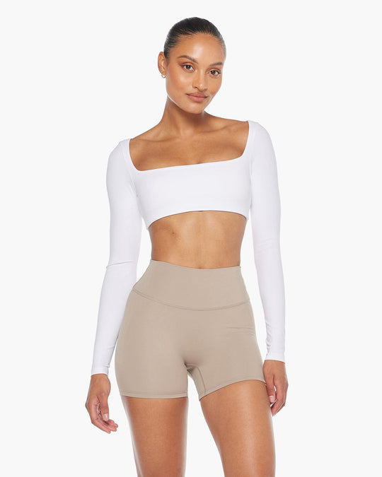 Freedom Scoop Long Sleeve Crop | White